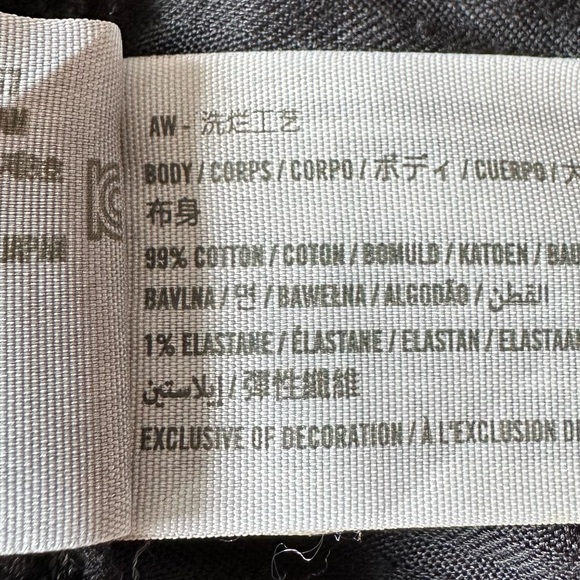 Abercrombie & Fitch Ultra High Rise 90s Straight Black Jean 27/4R - Picture 13 of 13